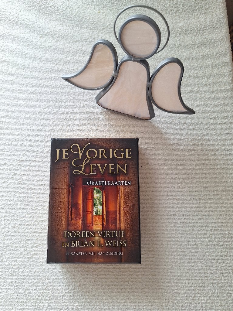 Je vorige leven Doreen Virtue, Boeken, Ophalen of Verzenden, Zo goed als nieuw, Tarot of Kaarten leggen, Overige typen