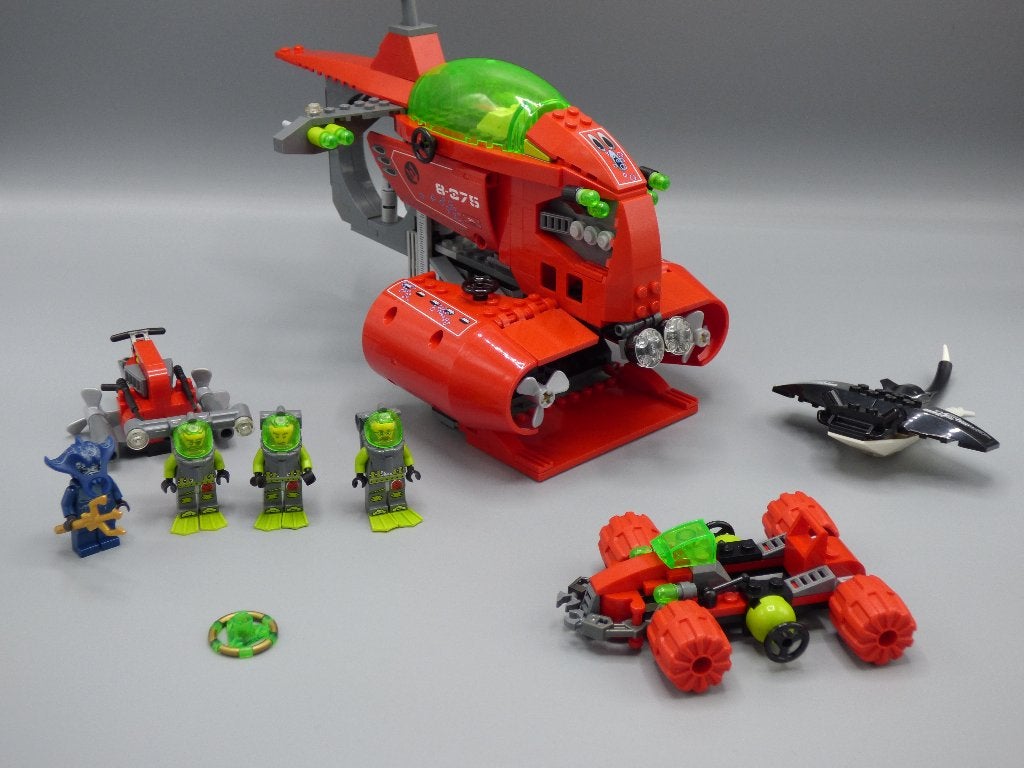 lego 8075 Atlantis Neptune Carrier met boekje, Compleet, Gebruikt, Lego, Ophalen of Verzenden