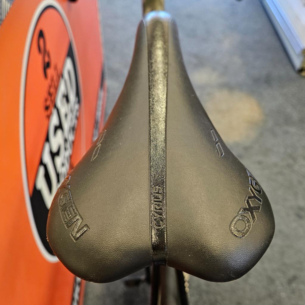 Stevens Izoard Pro Disc 2023 Golden Grey Race Fiets Maat 62, Fietsen en Brommers, Fietsen | Racefietsen, Manfrotto, Zo goed als nieuw