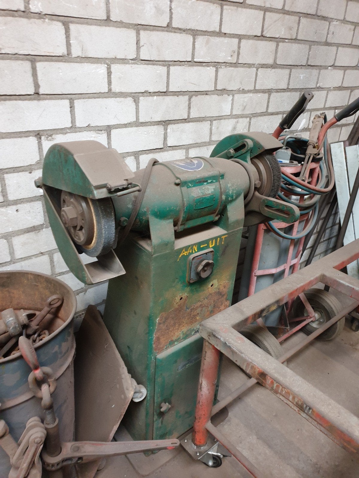 slijpmachine 380v, Ophalen, Gebruikt, Minder dan 700 watt, Werkbankslijpmachine