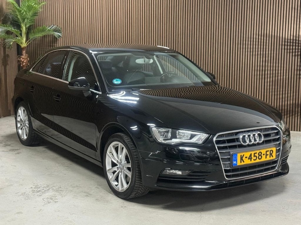 Audi A3 Limousine 1.8 TFSI Ambit. PL+ (bj 2014, automaat), Auto's, Gebruikt, 4 cilinders, Zwart, Bedrijf