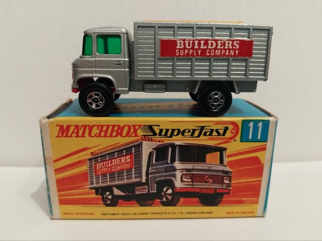 Matchbox Superfast #11 Mercedes Benz Truck builders, Ophalen of Verzenden, Zo goed als nieuw, Bus of Vrachtwagen