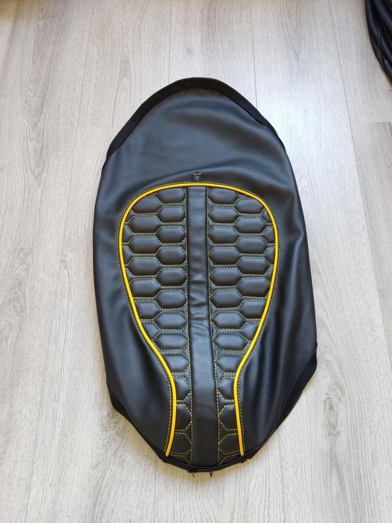 Zadelhoes / buddydek Piaggio Zip audi rs geel streep NIEUW, Info@jynkx.com, Nieuw, Ophalen of Verzenden, Piazza 99