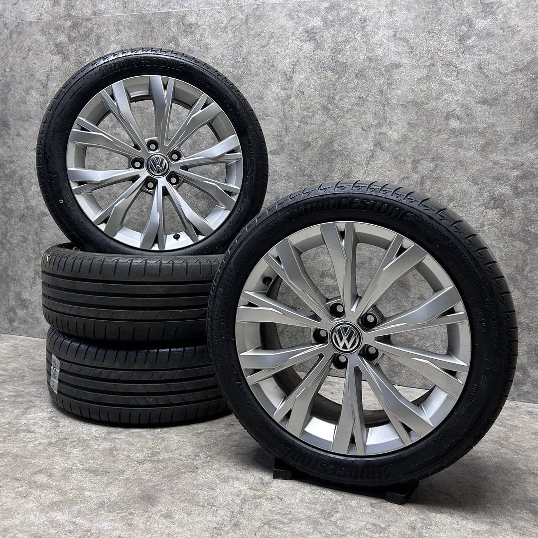 17 inch Montana velgen + zomerbanden Volkswagen Golf, Auto-onderdelen, Gebruikt, -, -, Banden en Velgen