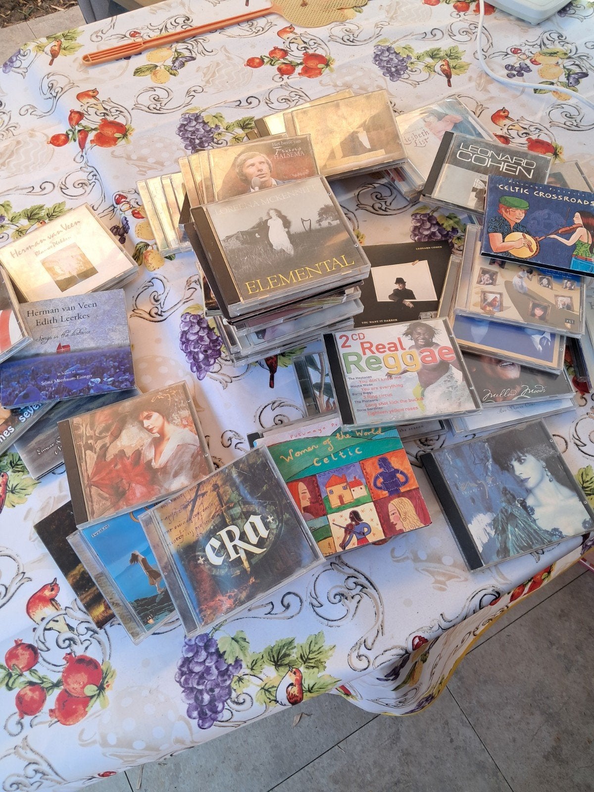 50 cd's meest Nederlands of Frans, Cd's en Dvd's, Ophalen, Gebruikt, Levenslied of Smartlap