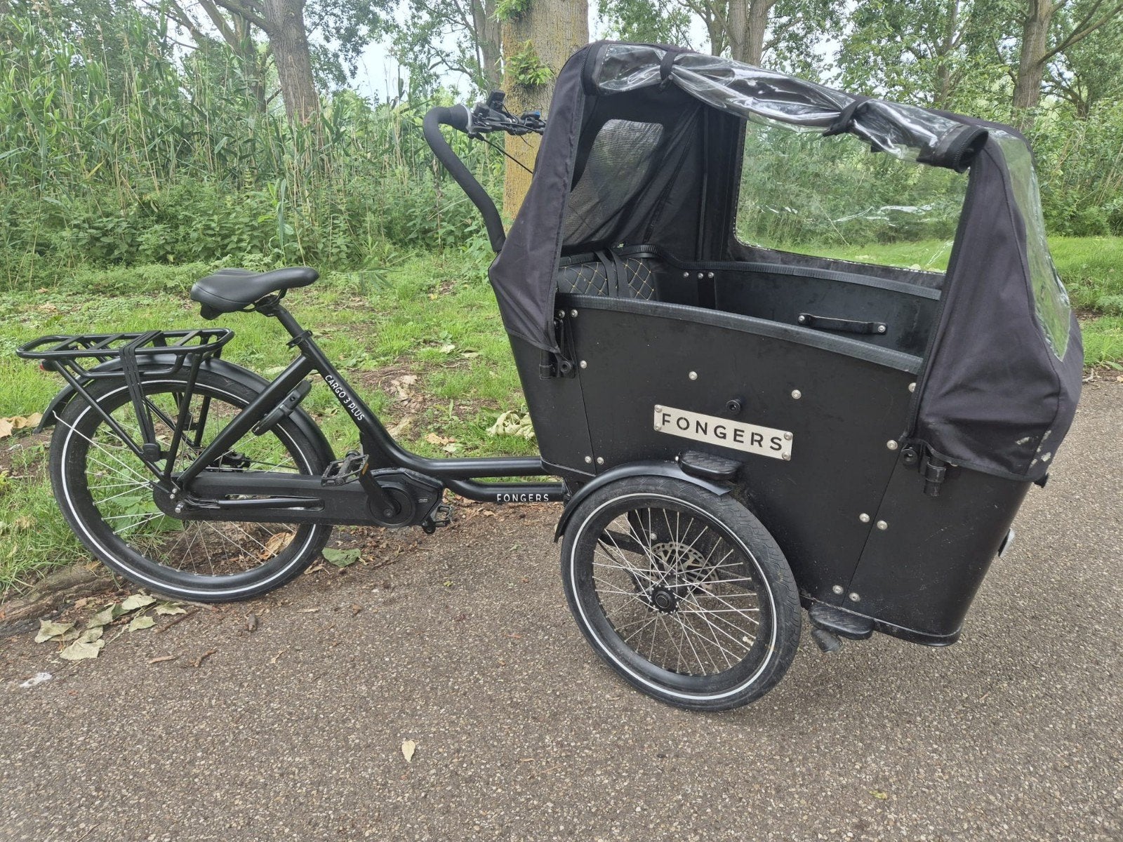 Elektrisch Bakfiets 9 mnd oud, Ophalen, Zo goed als nieuw, 4 kinderen of meer, Huif