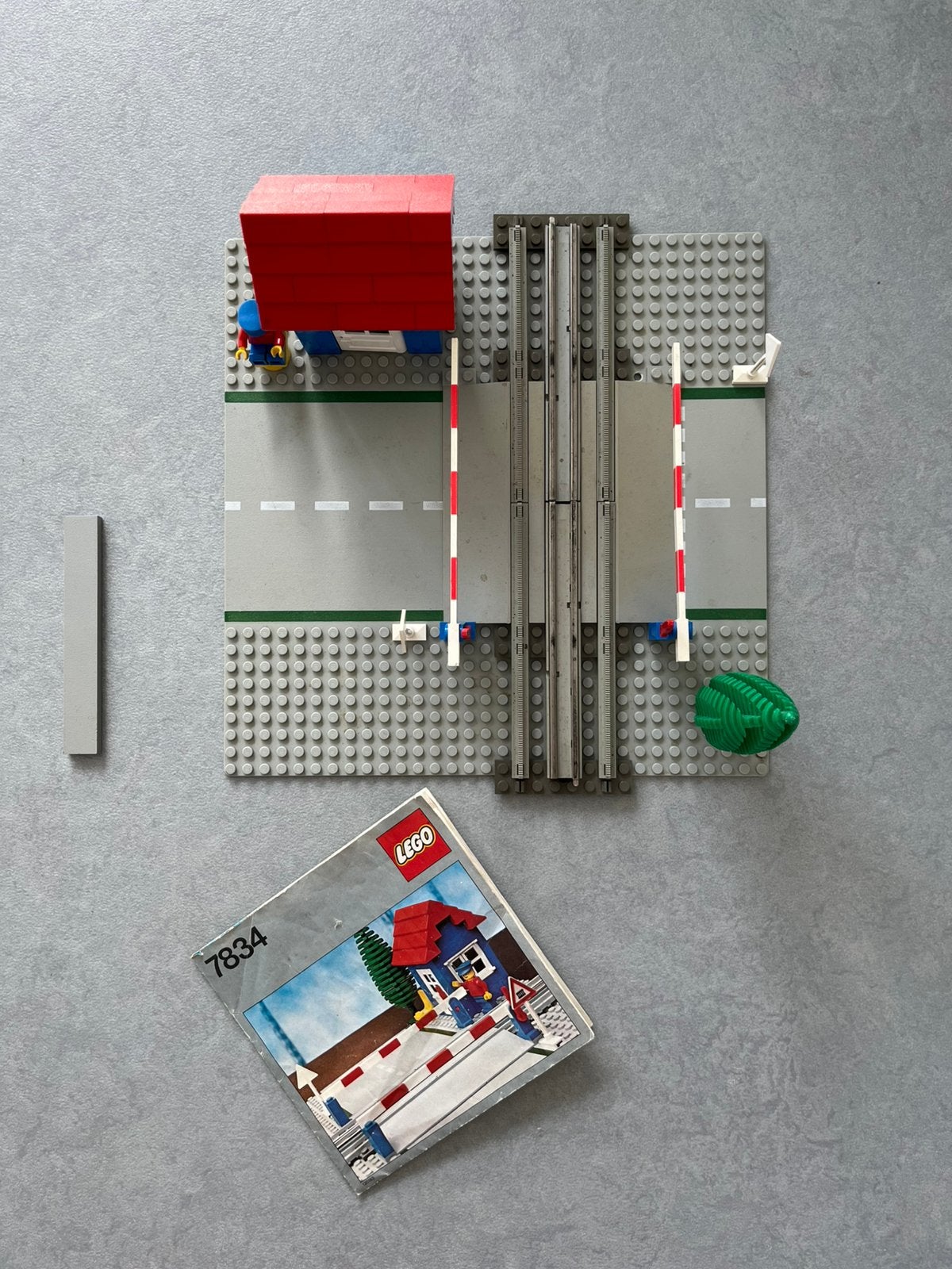 Lego 7834 Spoorwegovergang met boekje (4.5V/12V), Kinderen en Baby's, Overige thema's, Lego, Inclusief instructies, Ophalen of Verzenden
