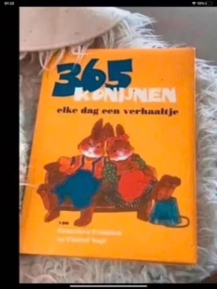 365 Konijnen: Elke dag een verhaaltje, Boeken, Kinderboeken | Kleuters, Jongen of Meisje, Ophalen of Verzenden, Voorleesboek, Onbekend