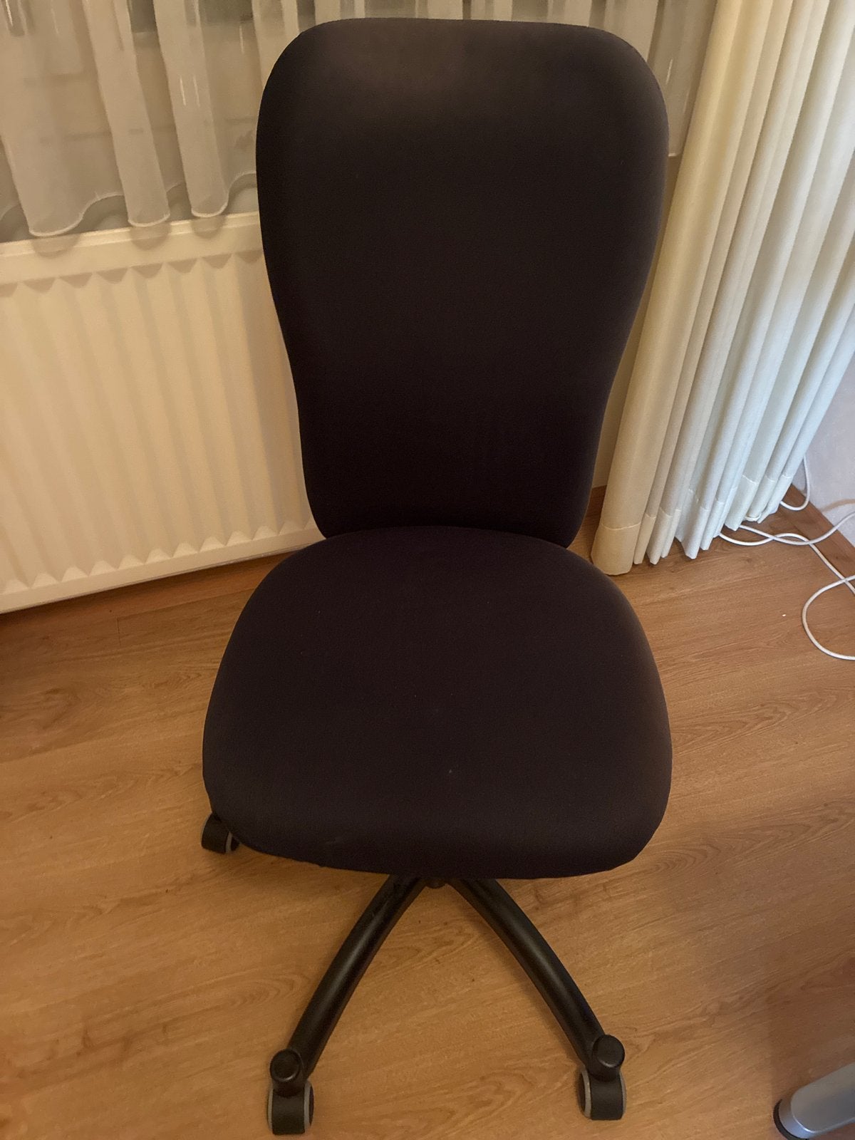 Zwarte bureaustoel gratis op te halen, Huis en Inrichting, Bureaustoelen, Ophalen, Gebruikt, Zwart, Bureaustoel