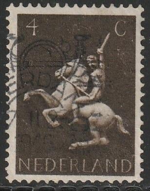 Nederland 1943 410 Germaans symbool 4c, Gest, Postzegels en Munten, Postzegels | Nederland, Ophalen of Verzenden, Na 1940, Gestempeld