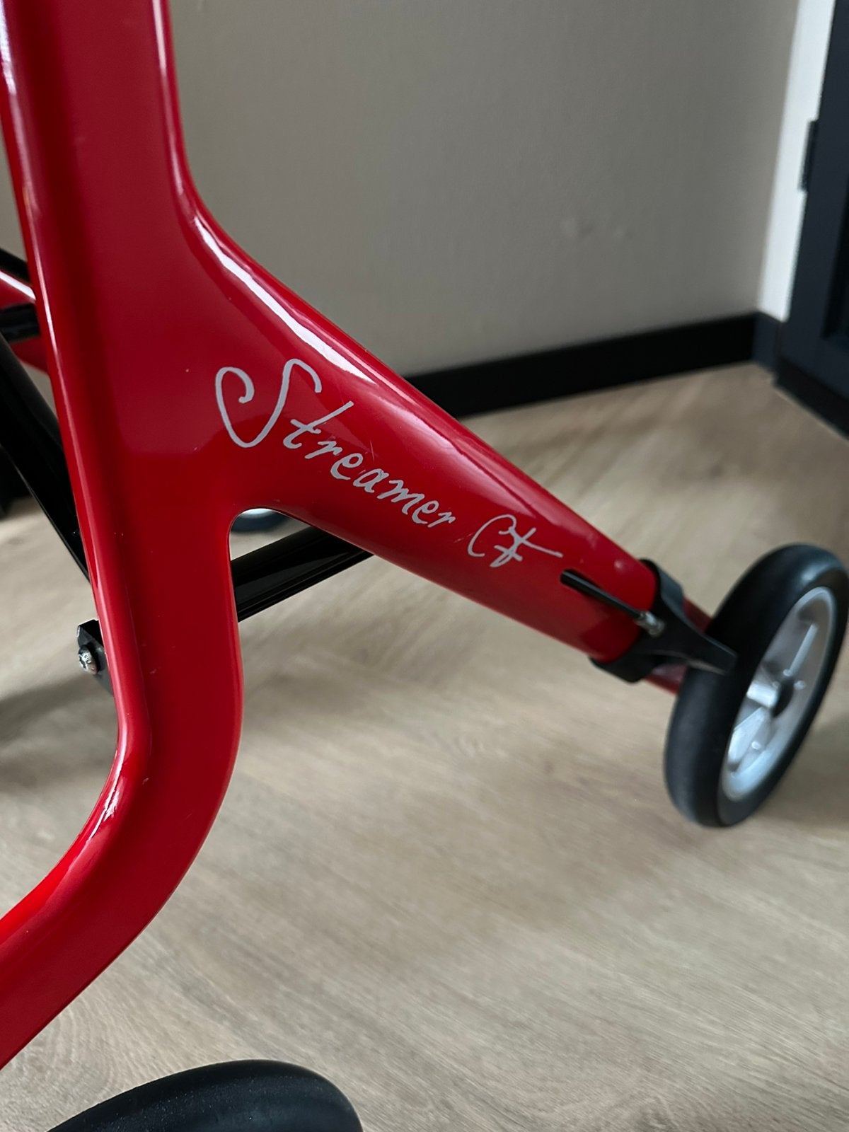 Rehasense Server CF Carbon ultralichtgewicht rollator, Diversen, Rollators, Ophalen of Verzenden, Opvouwbaar, Zo goed als nieuw