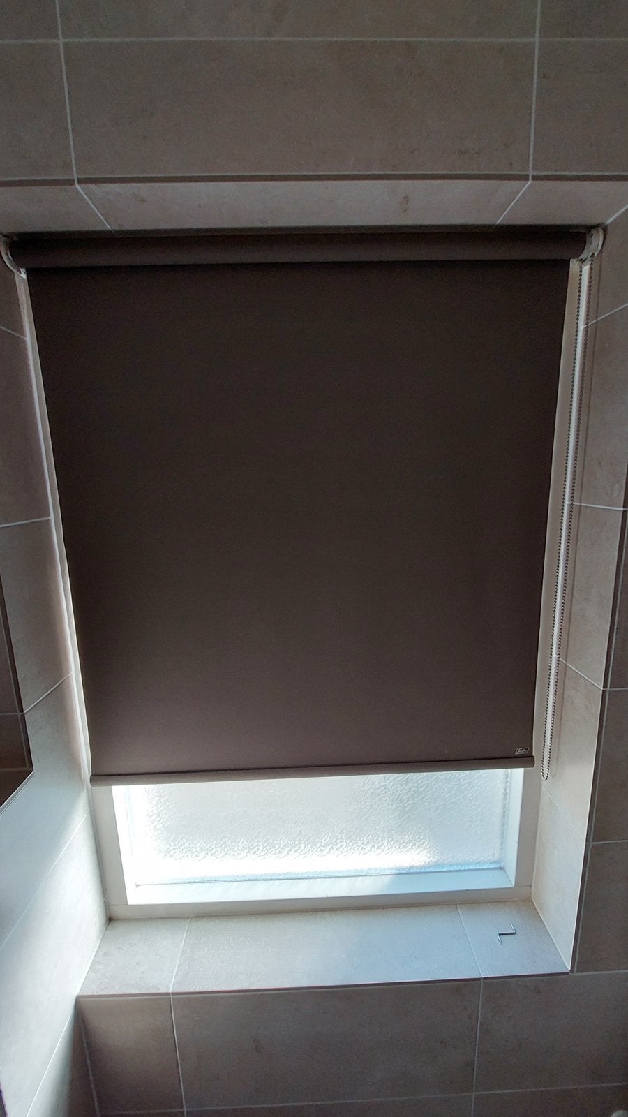 Donkerbruin Luxaflex rolgordijn (2 stuks), Ophalen, Bruin, 100 tot 150 cm, 50 tot 100 cm