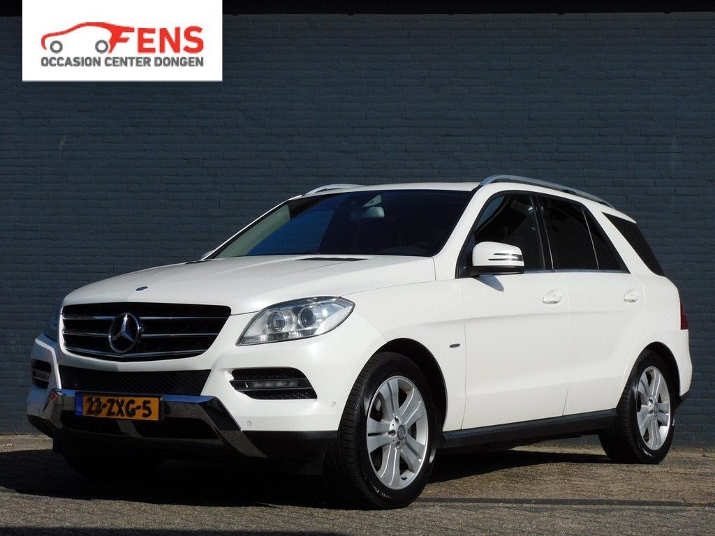 Mercedes-Benz M-Klasse 350 BlueTEC 4-SEIZOENSBANDEN! PANO/SC, Auto's, Mercedes-Benz, Automaat, Gebruikt, 258 pk, Leder