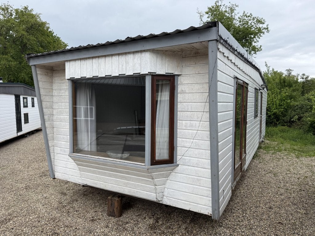 Saricar Chalet 10.60 x 3.60 m 1 Slp Winterhard, Niet ingevuld, Niet ingevuld, Niet ingevuld
