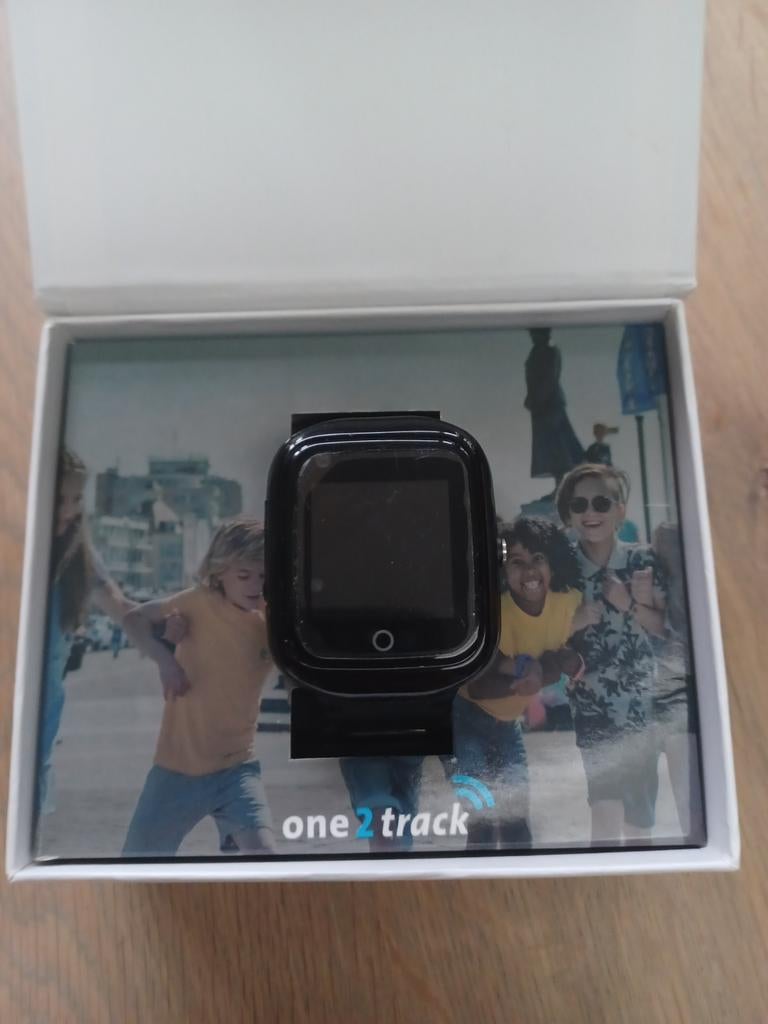 One 2 Track kinderhorloge - Zo goed als nieuw, Ophalen of Verzenden, Zo goed als nieuw, Zwart, Jongen of Meisje