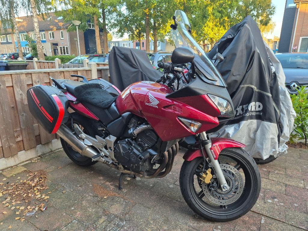 Honda CBF 600 S ABS - Complete set met koffers en extra's, Motoren, 4 cilinders, Motorrijbewijs A, Particulier, Meer dan 35 kW