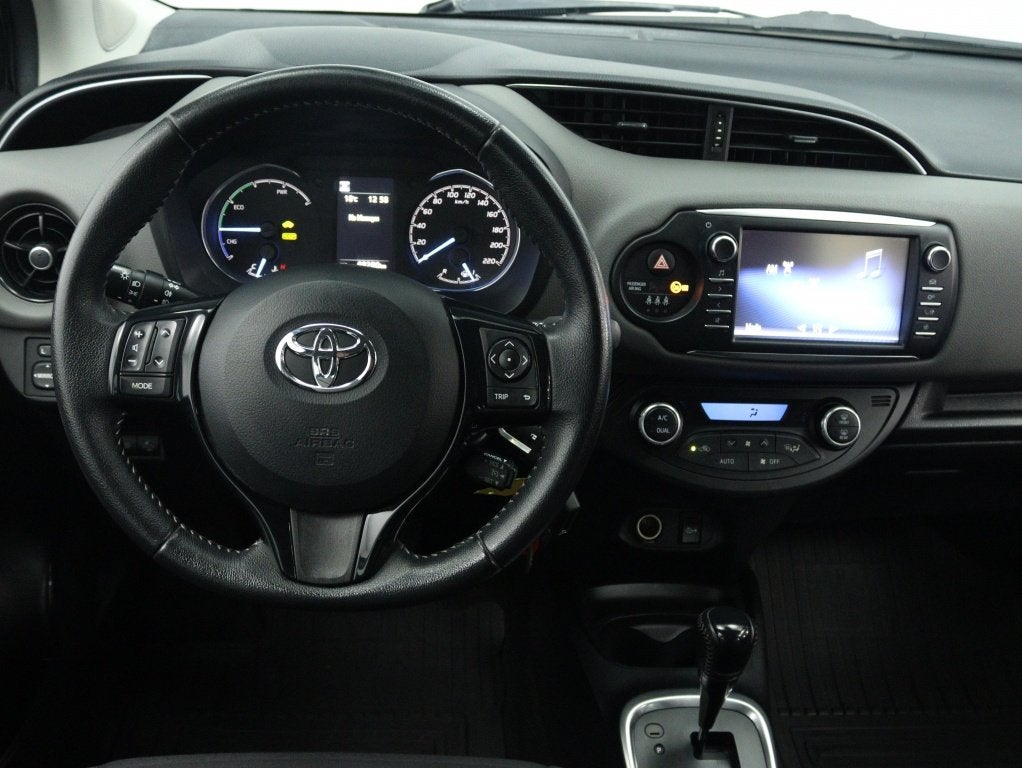Toyota Yaris 1.5 Hybrid Active | Navigatie | Camera | Cruise, Auto's, Automaat, 12 maanden, Gebruikt, Euro 6