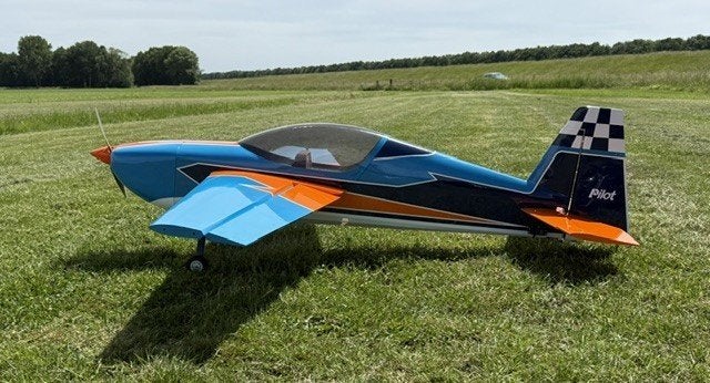 Te Koop Extra NG Pilot RC, Hobby en Vrije tijd, Modelbouw | Radiografisch | Vliegtuigen, Ophalen, Zo goed als nieuw, Elektro