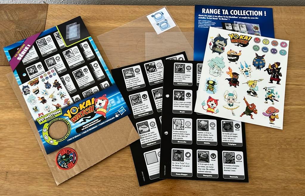 Yo-kai watch stickers, verzamelmap/-kaarten en medaille, Ophalen of Verzenden, Zo goed als nieuw