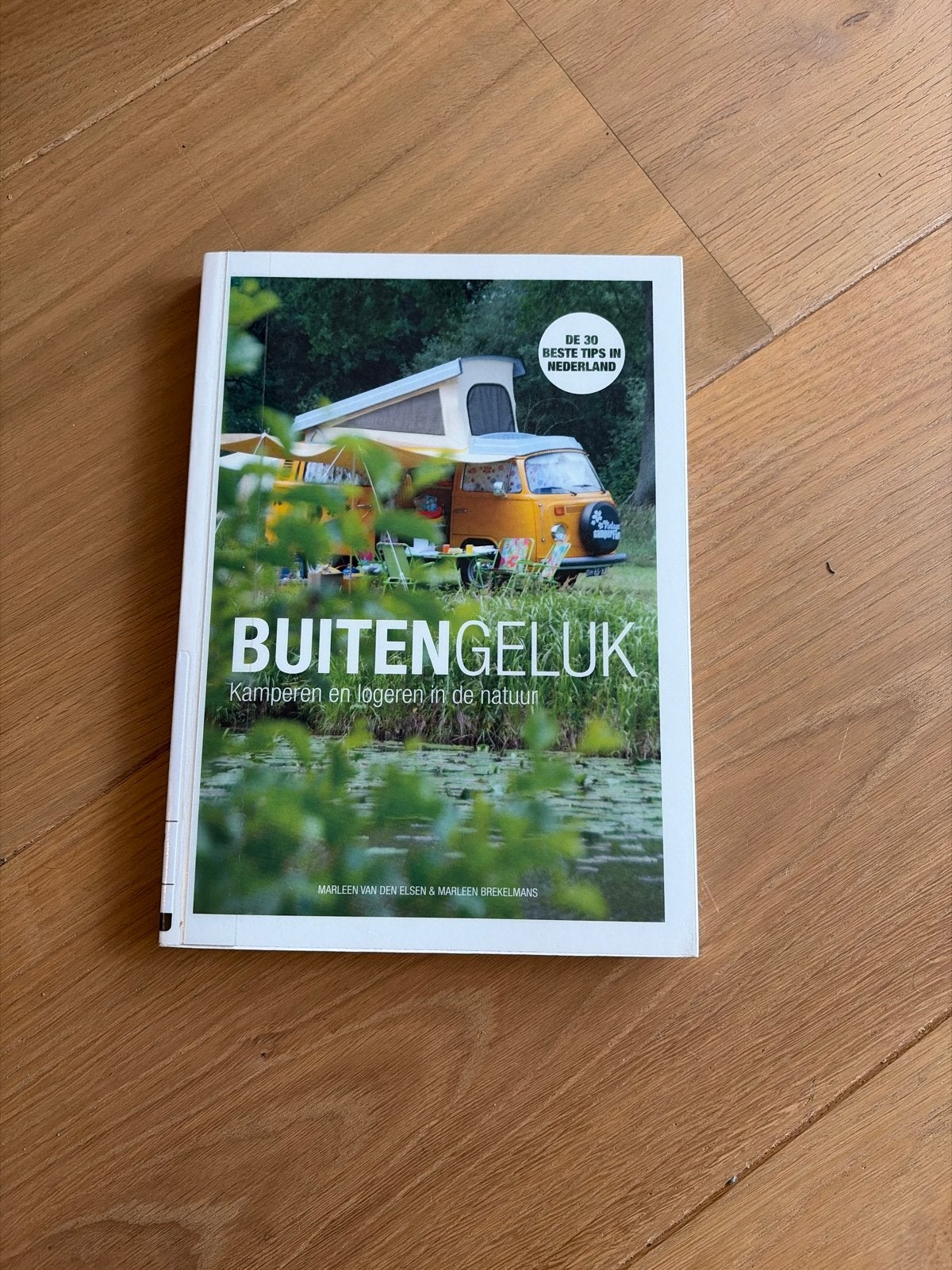 Buitengeluk: Kamperen en logeren in de natuur, Ophalen of Verzenden, Gelezen, Catalogus