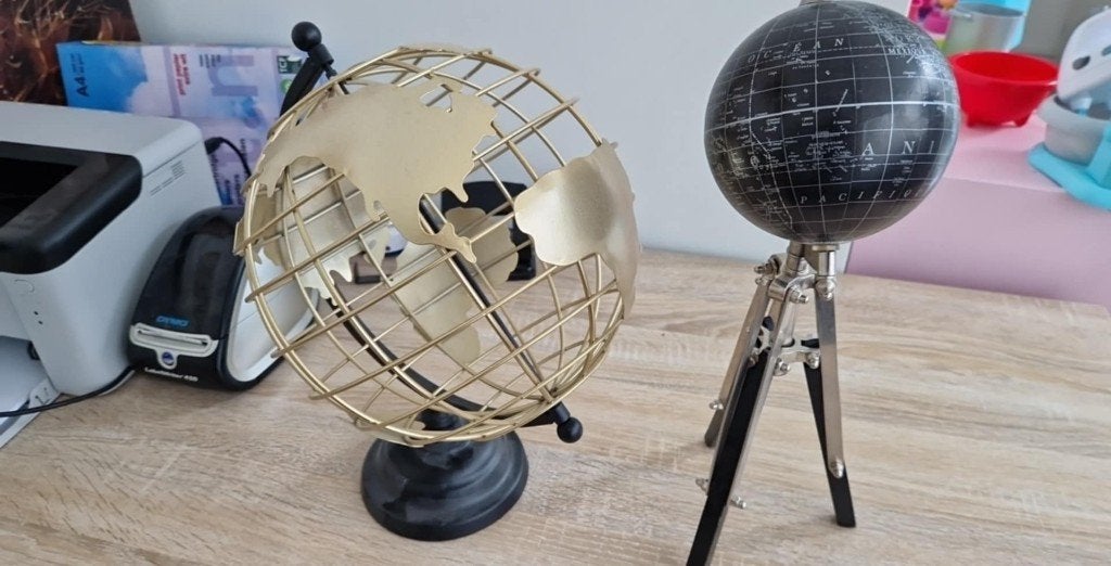 Wereldbol Globe Globebar barglobe Aardbol - 2 Stuks, Ophalen of Verzenden, Zo goed als nieuw, Overige materialen, Overige typen
