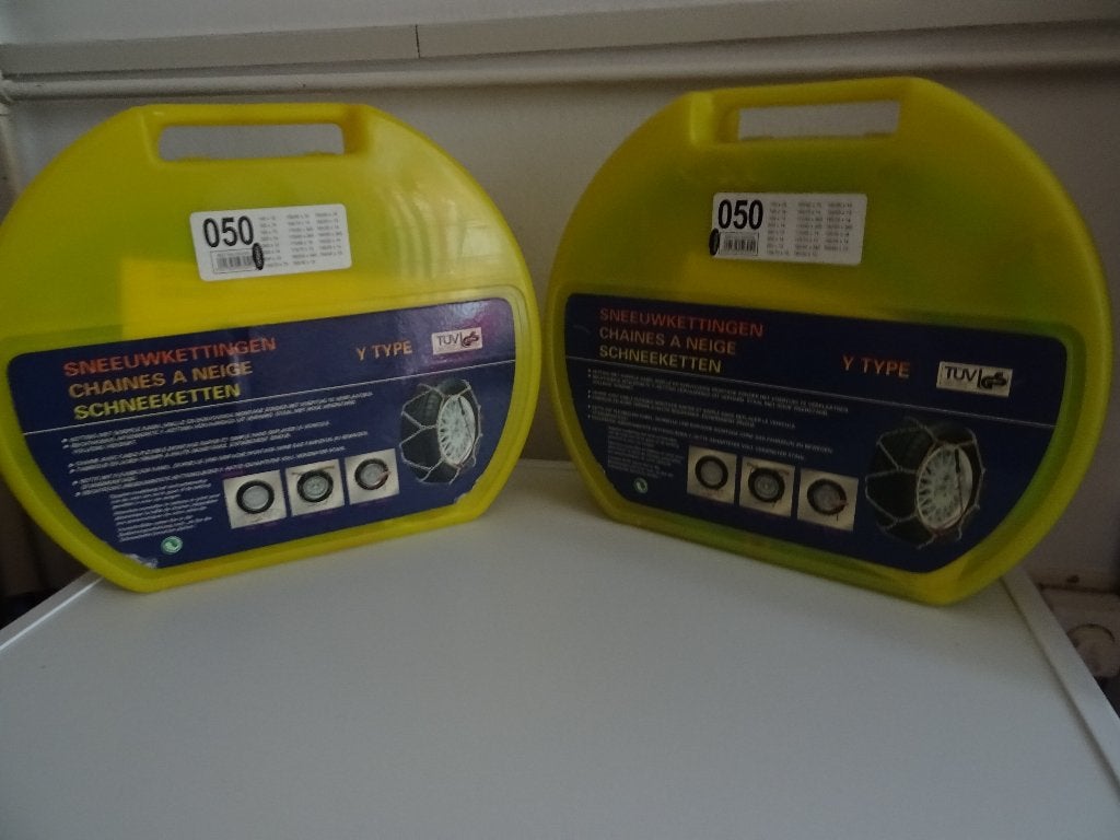 2 hagelnieuwe sneeuwkettingen, Ophalen of Verzenden, Nieuw