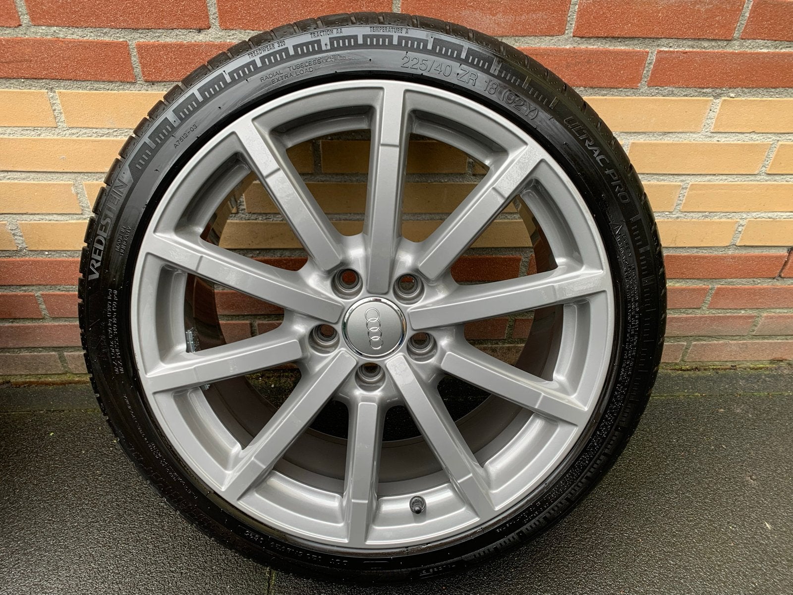 Originele Audi velgen met Vredestein Ultrac Pro banden, Auto-onderdelen, Banden en Velgen, Ophalen, 18 inch, Gebruikt, Banden en Velgen