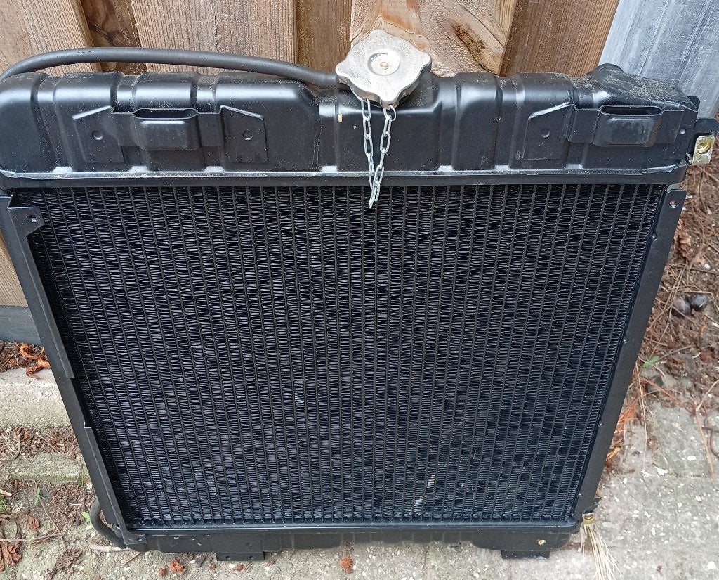 G-klasse radiateur NIEUW messing, Ophalen, Nieuw, Mercedes-Benz