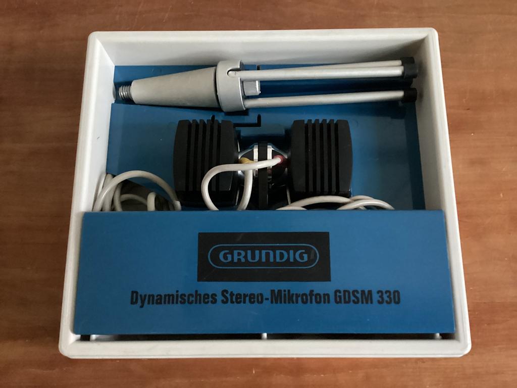 vintage GRUNDIG microfoon- GDSM330, Ophalen of Verzenden, Zo goed als nieuw