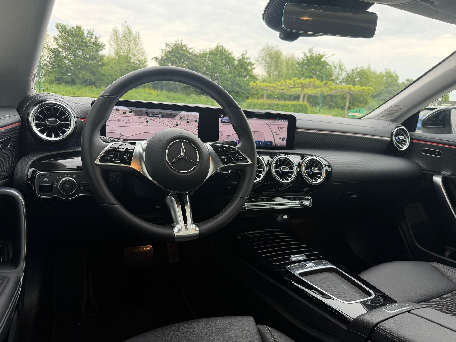 Mercedes-Benz CLA-klasse Shooting Brake 250e Facelift |PANO|, Automaat, CLA, Zwart, Leder en Stof