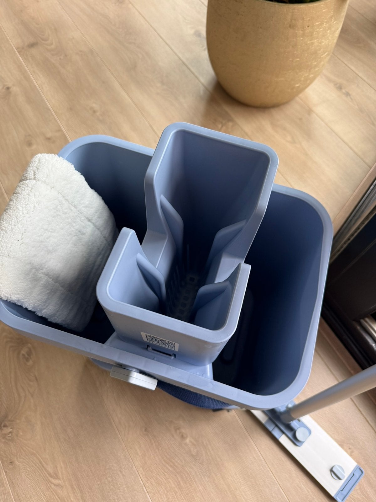 Hara vloer set inclusief rvs stok.met dweil, Ophalen of Verzenden, Dweilemmer, -bak, of -wagen