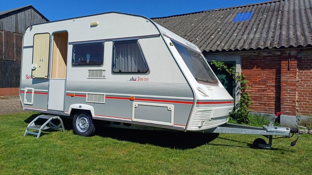 Super nette Beyerland 390 DV, 4-pers., 760kg, bj.2000, Vast bed, Treinzit, 750 - 1000 kg, Particulier