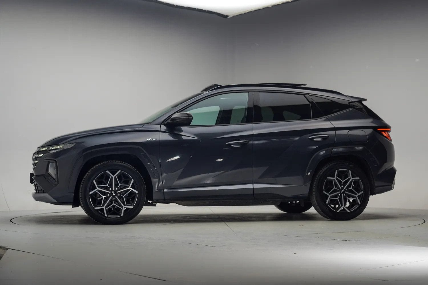 Hyundai Tucson 1.6 T-GDI PHEV 265pk N Line Sky 4WD Aut. [ Pa, Auto's, Automaat, 1350 kg, Gebruikt, 4 cilinders