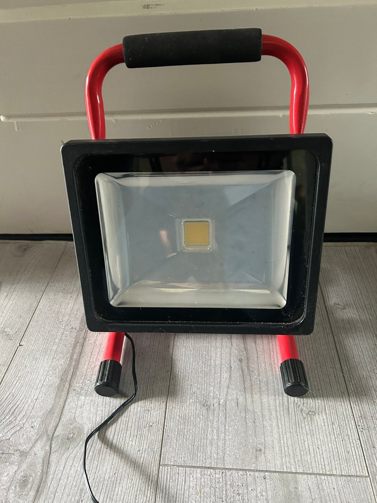 Accu bouwlamp, Doe-het-zelf en Verbouw, Bouwverlichting, Ophalen of Verzenden, Zo goed als nieuw, Minder dan 50 watt, Lamp
