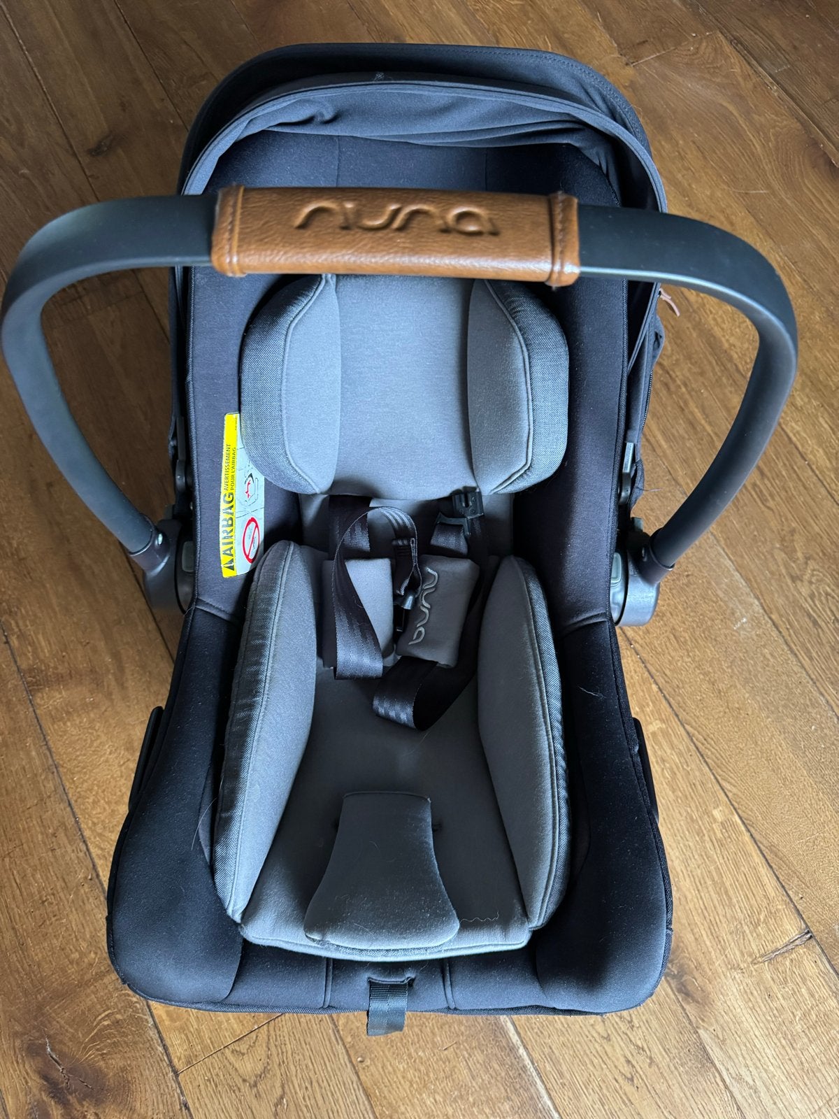 Nuna Pipa next autostoel - Zwart/grijs, Kinderen en Baby's, Overige merken, Autogordel of Isofix, Zo goed als nieuw, 0 t/m 13 kg