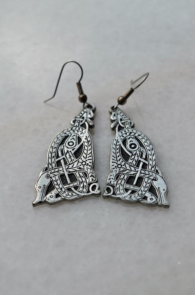 Vintage Keltisch Oorbellen Hangers Tin St.Justin 4 cm, Ophalen of Verzenden, Overige materialen
