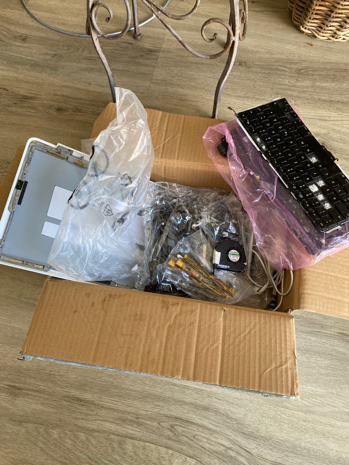 Doos met Mac onderdelen, Computers en Software, Overige Computers en Software, Ophalen of Verzenden, Niet werkend