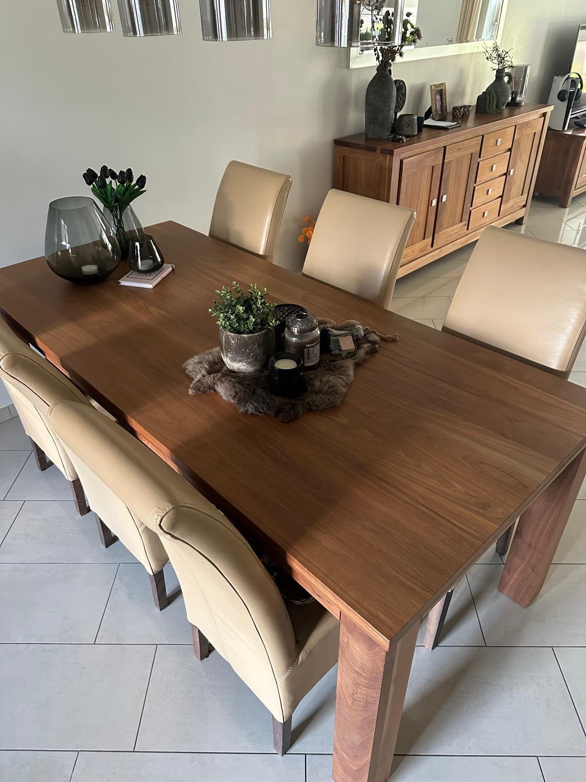 Meubels notenhout, Ophalen, Gebruikt, 4 tot 6 stoelen