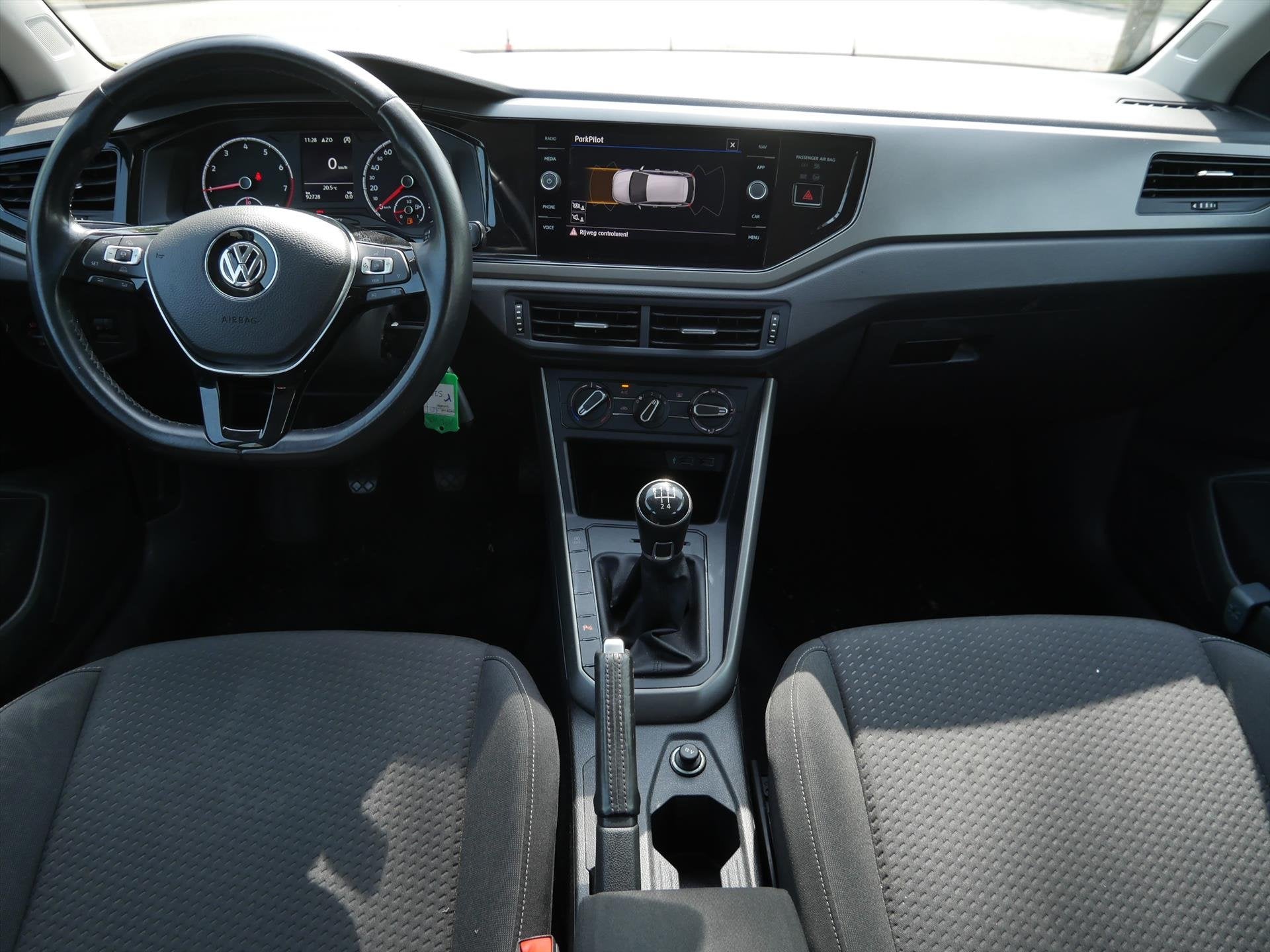 VOLKSWAGEN Polo 1.0 TSI 95pk Comfortline | DAB+ | 2x PDC | C, Voorwielaandrijving, 12 maanden, Stof, Euro 6