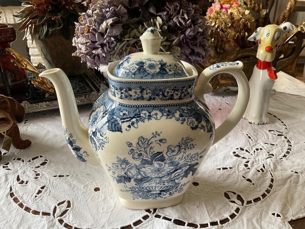 Royal Sphinx  -  Petrus Regout / theepot / koffiepot, Antiek en Kunst, Antiek | Servies los, Ophalen of Verzenden