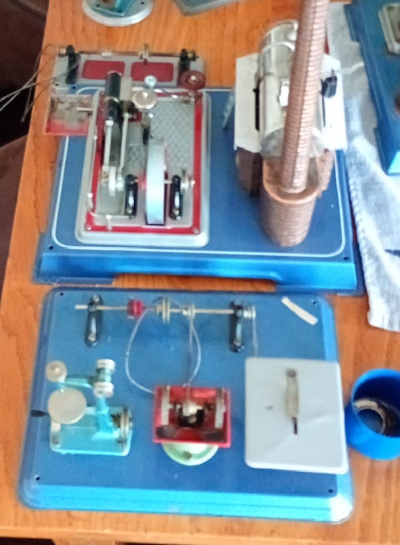 Wilesco Stoommachine D16 met accessoires.
keurige staat.
Geh, Ophalen of Verzenden, Zo goed als nieuw, Groter dan 1:32