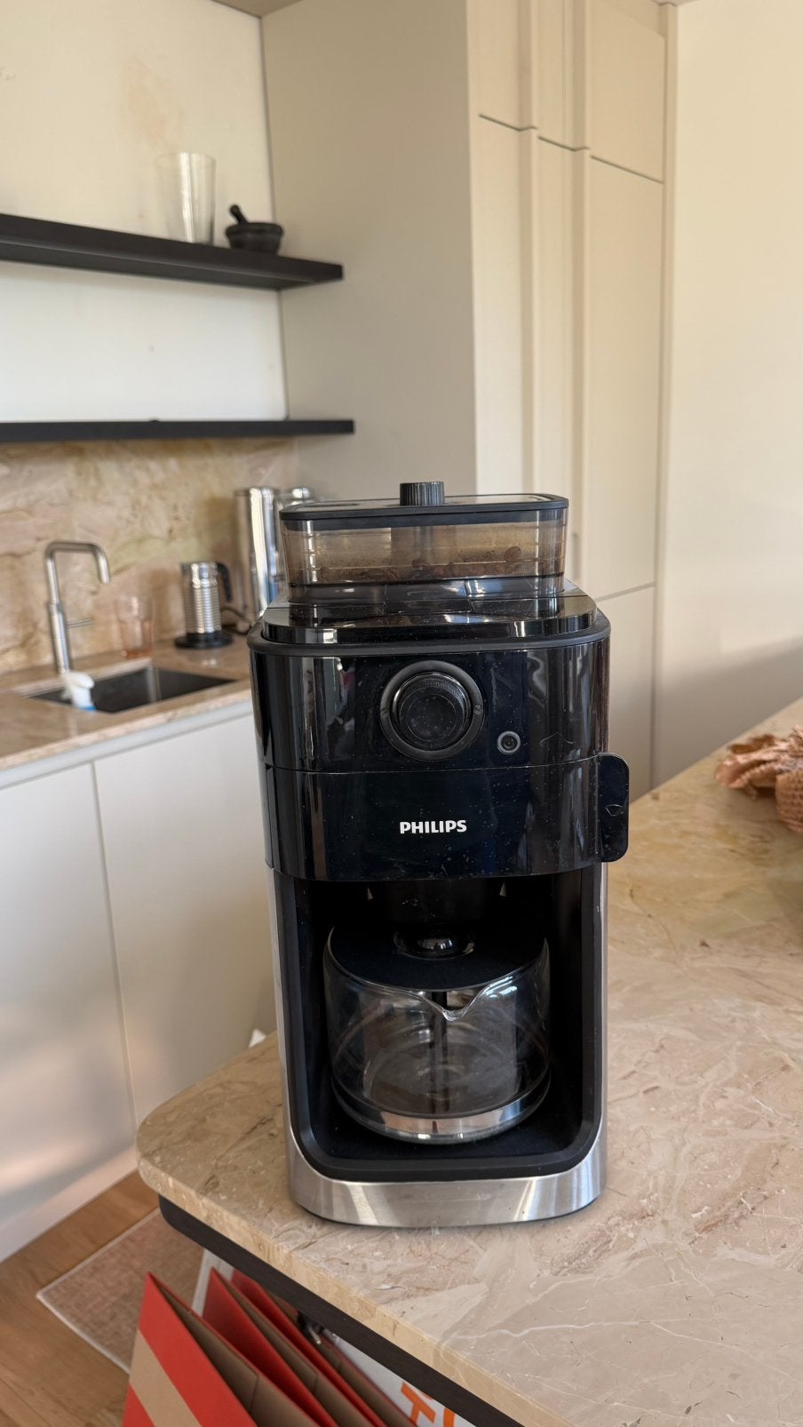 Philips Grind & Brew HD7767/00 – Coffee Maker with Grinder, Witgoed en Apparatuur, Koffiezetapparaten, 10 kopjes of meer, Ophalen