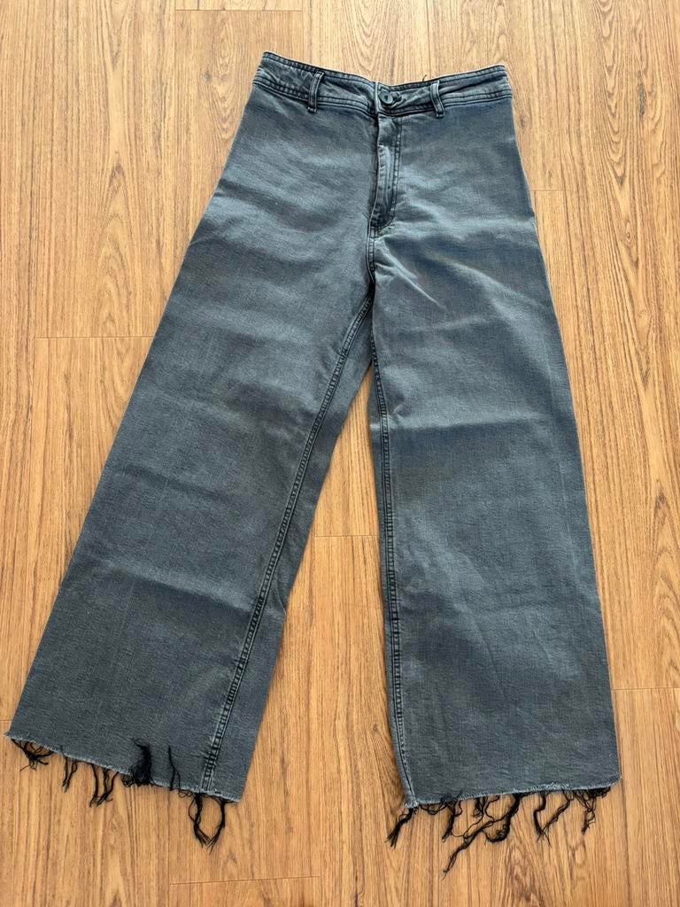 Zara straight leg spijkerbroek grijs, Kleding | Dames, Ophalen of Verzenden, Zo goed als nieuw, Grijs, Overige jeansmaten