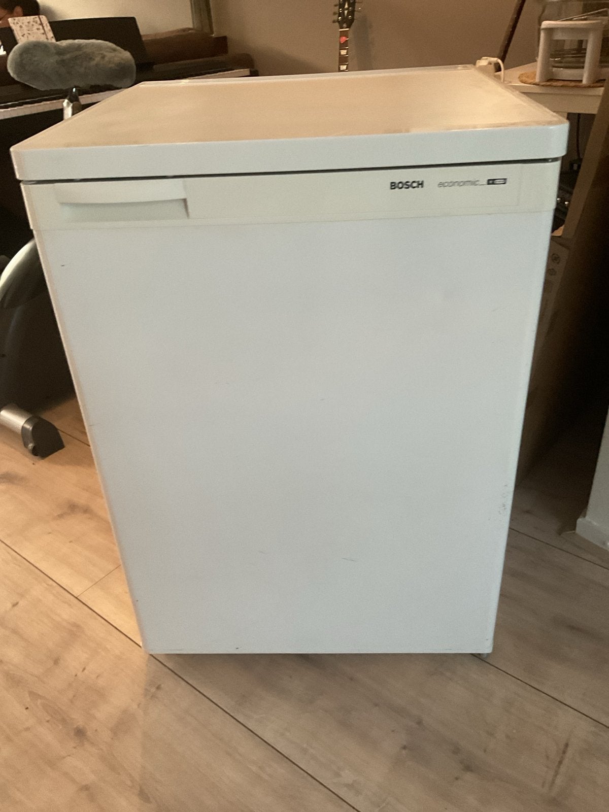 Bosch Economic Vrieskast - Compact en Efficiënt, Witgoed en Apparatuur, Gebruikt, Ophalen, Vrieskast, 85 tot 120 cm