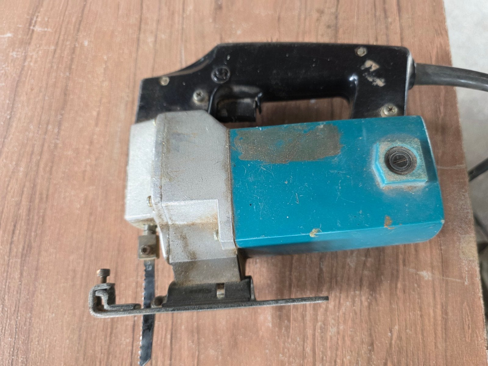 Makita Decoupeerzaag - Gebruikt, Doe-het-zelf en Verbouw, Gereedschap | Zaagmachines, Gebruikt, Decoupeerzaag, 600 tot 1200 watt