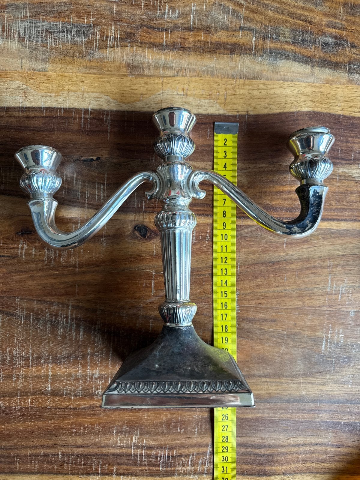 Vintage Zilverkleurige Kandelaber met Drie Armen, Antiek en Kunst, Ophalen of Verzenden, Overige materialen