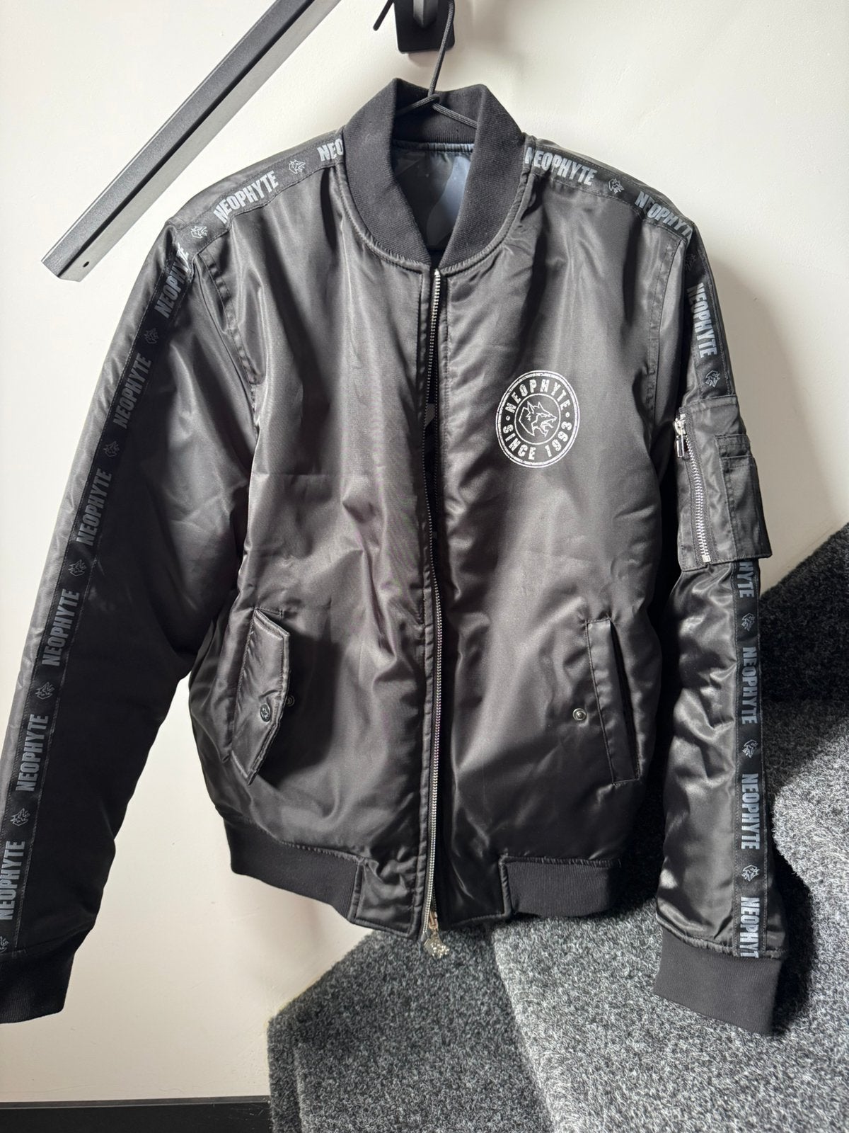 Neophyte bomber maat M, Ophalen, Zo goed als nieuw, Zwart