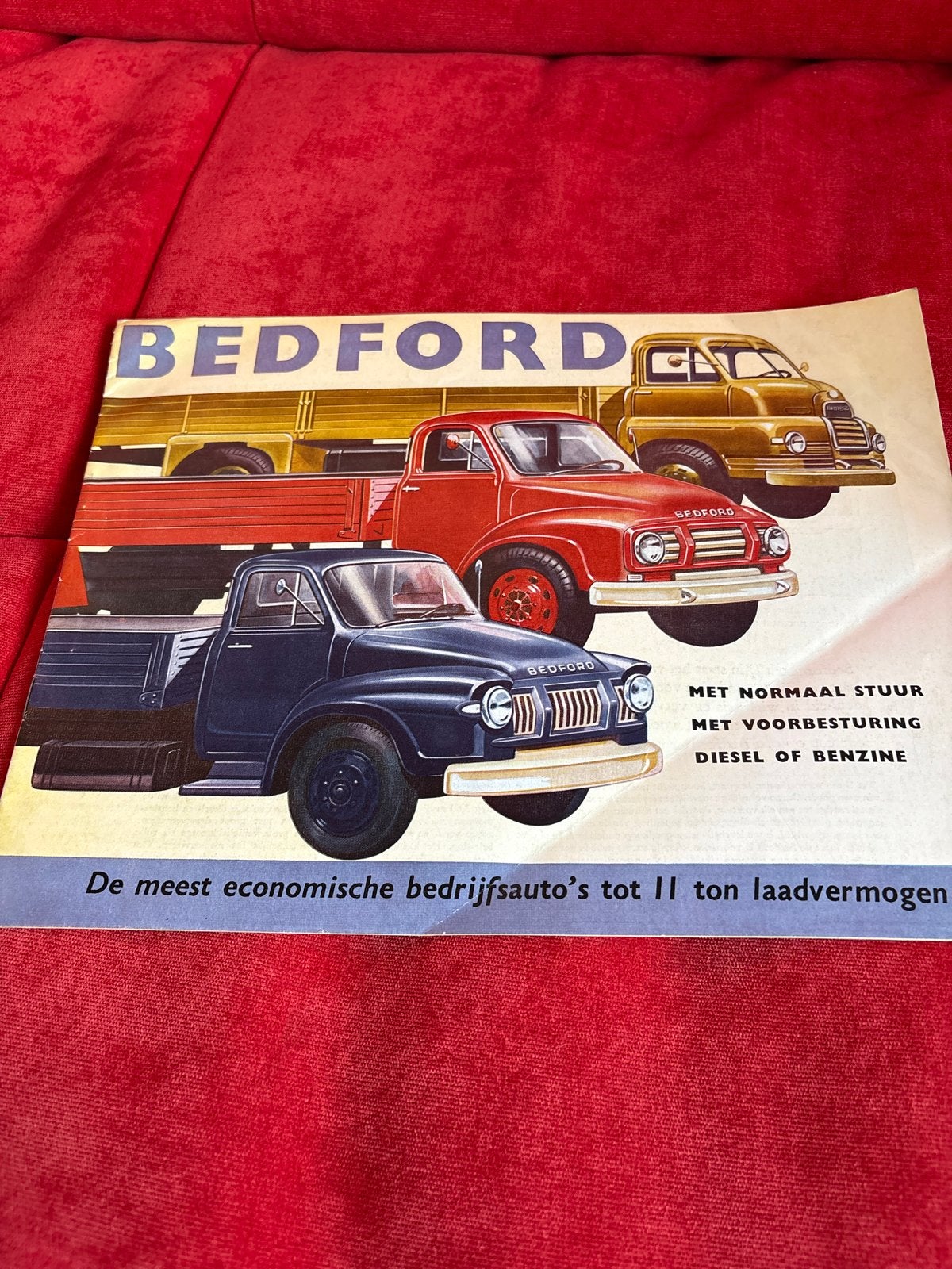 Bedford Trucks Brochure - Origineel uit de jaren '50, Boeken, Auto's | Boeken, Ophalen of Verzenden, Gelezen, Overige merken