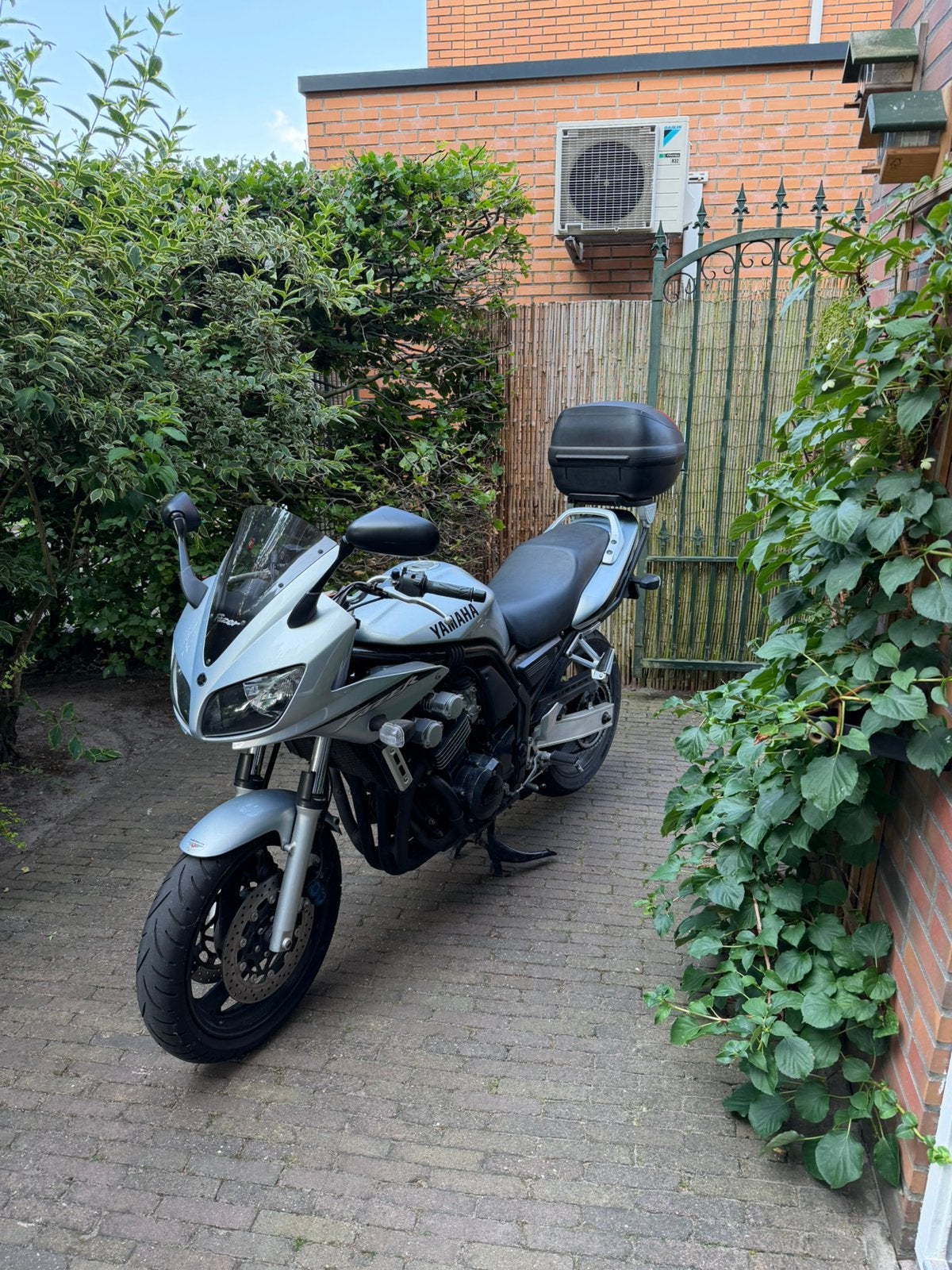 Yamaha FZS 600 Fazer 2002 | 30.536 km | 95 pk, Motoren, Particulier, Toermotor