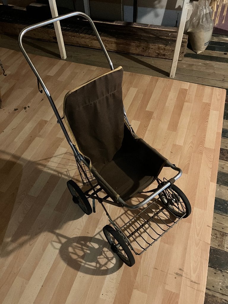Vintage retro wandelwagen / poppenwagen, Ophalen, Huis en Inrichting